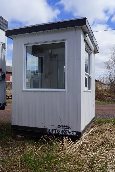 Guardhouse with large windows