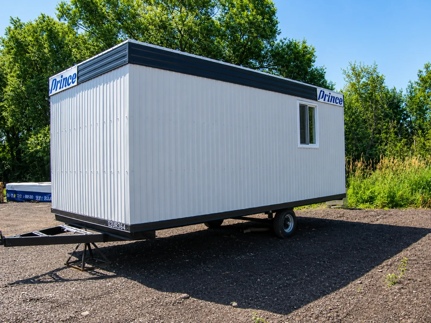 Roulotte de chantier 10′ x 32′ Location Prince sur un chantier